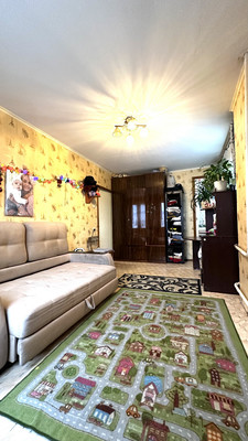 Продам трехкомнатную (3-комн.) квартиру, Стачек пр-кт, 103к1, Санкт-Петербург г