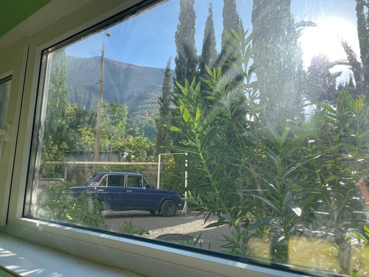 Продам двухкомнатную (2-комн.) квартиру, Нагорная ул, 13, Партенит пгт