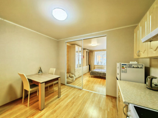 Продам однокомнатную (1-комн.) квартиру, Подлесная ул, 3А, Пермь г