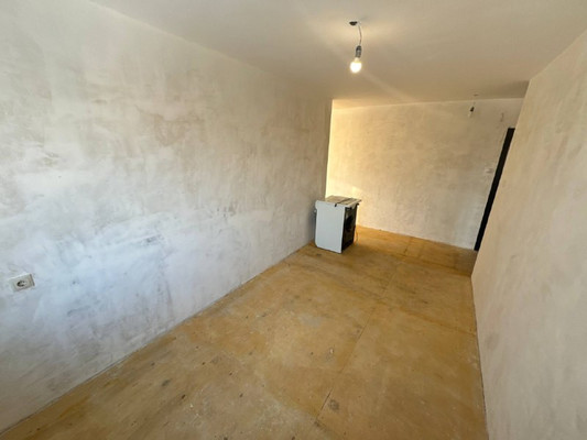 Продам двухкомнатную (2-комн.) квартиру, Комсомольская ул, 38, Комсомольск-на-Амуре г