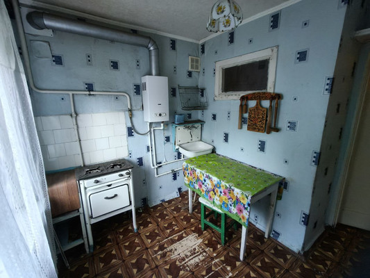 Продам двухкомнатную (2-комн.) квартиру, Черноморская ул, 81, Кропоткин г