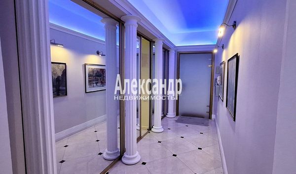 Продам трехкомнатную (3-комн.) квартиру, Рентгена ул, 6, Санкт-Петербург г