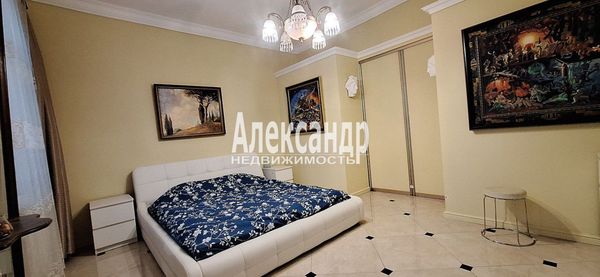 Продам трехкомнатную (3-комн.) квартиру, Рентгена ул, 6, Санкт-Петербург г