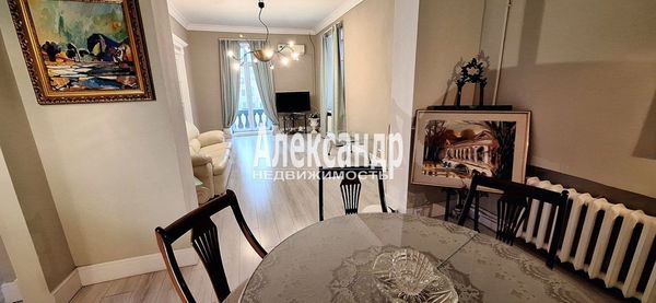 Продам трехкомнатную (3-комн.) квартиру, Рентгена ул, 6, Санкт-Петербург г