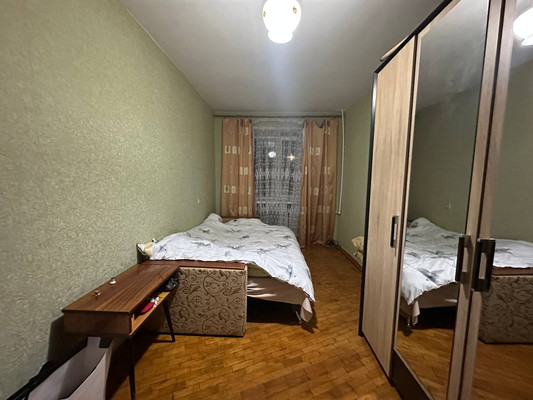 Продам двухкомнатную (2-комн.) квартиру, Гоголя ул, 168, Кропоткин г