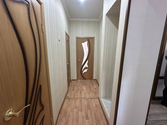 Продам двухкомнатную (2-комн.) квартиру, Красная ул, 50, Кропоткин г