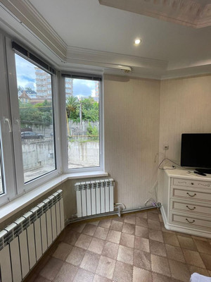 Продам двухкомнатную (2-комн.) квартиру, Клубничная (Центральный р-н) ул, 48, Сочи г