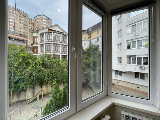 Продам двухкомнатную (2-комн.) квартиру, Клубничная (Центральный р-н) ул, 48, Сочи г