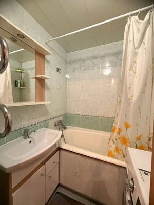 Продам двухкомнатную (2-комн.) квартиру, Попова ул, 127, Барнаул г