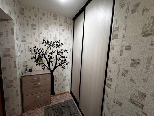 Продам однокомнатную (1-комн.) квартиру, Белоусова б-р, 40, Ишим г