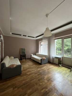 Продам трехкомнатную (3-комн.) квартиру, Республиканская ул, 86А, Малаховка рп