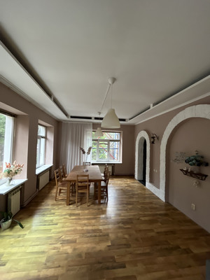 Продам трехкомнатную (3-комн.) квартиру, Республиканская ул, 86А, Малаховка рп