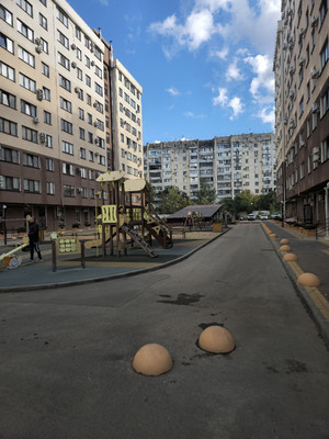 Продам однокомнатную (1-комн.) квартиру, Парковая ул, 1к1, Белоглинка с