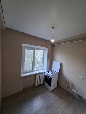 Продам трехкомнатную (3-комн.) квартиру, Коммунистический пр-кт, 23, Ростов-на-Дону г