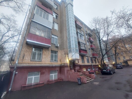 Продам трехкомнатную (3-комн.) квартиру, Новый Зыковский проезд, 3, Москва г