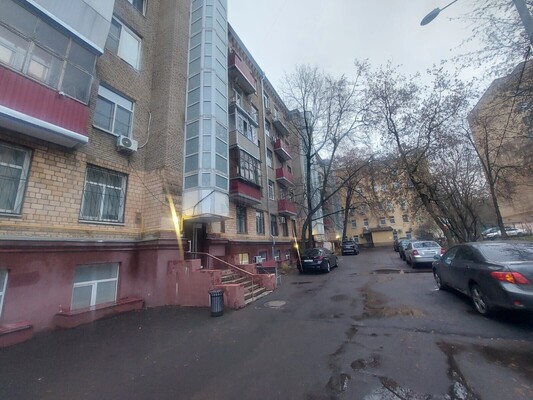 Продам трехкомнатную (3-комн.) квартиру, Новый Зыковский проезд, 3, Москва г