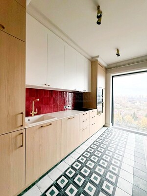 Продам двухкомнатную (2-комн.) квартиру, Волоколамское ш, 95/2, Москва г