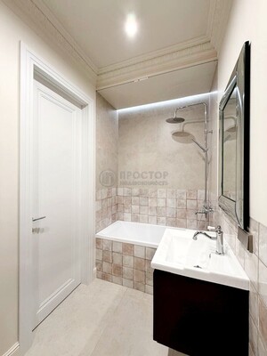 Продам двухкомнатную (2-комн.) квартиру, Волоколамское ш, 95/2, Москва г