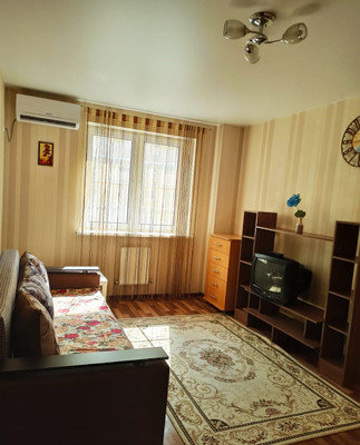 Сдам однокомнатную (1-комн.) квартиру, им. Петра Метальникова ул, 5, Краснодар г