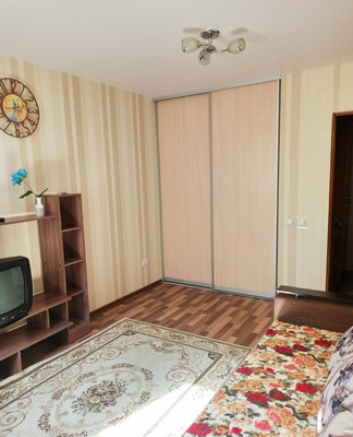 Сдам однокомнатную (1-комн.) квартиру, им. Петра Метальникова ул, 5, Краснодар г