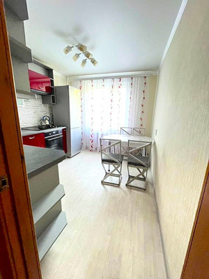 Продам двухкомнатную (2-комн.) квартиру, Маршала Борзова ул, 104, Калининград г