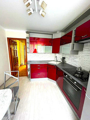 Продам двухкомнатную (2-комн.) квартиру, Маршала Борзова ул, 104, Калининград г