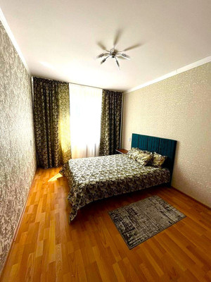 Продам двухкомнатную (2-комн.) квартиру, Маршала Борзова ул, 104, Калининград г