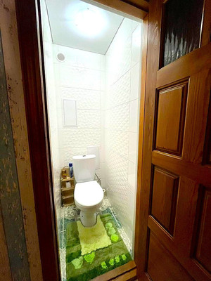 Продам двухкомнатную (2-комн.) квартиру, Маршала Борзова ул, 104, Калининград г