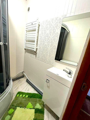 Продам двухкомнатную (2-комн.) квартиру, Маршала Борзова ул, 104, Калининград г