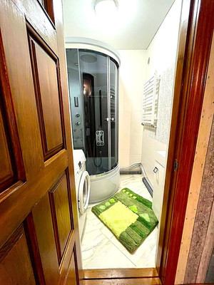 Продам двухкомнатную (2-комн.) квартиру, Маршала Борзова ул, 104, Калининград г