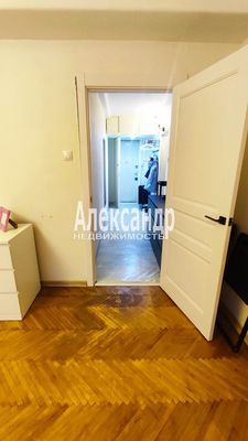 Продам трехкомнатную (3-комн.) квартиру, Светлановский пр-кт, 77, Санкт-Петербург г