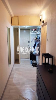 Продам трехкомнатную (3-комн.) квартиру, Светлановский пр-кт, 77, Санкт-Петербург г