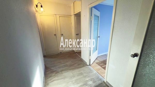 Продам трехкомнатную (3-комн.) квартиру, Светлановский пр-кт, 77, Санкт-Петербург г