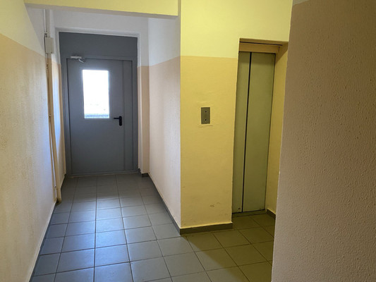 Продам двухкомнатную (2-комн.) квартиру, Судостроительная ул, 31к3, Москва г