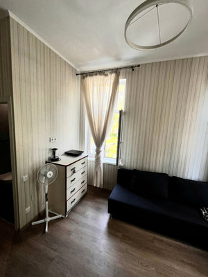 Продам однокомнатную (1-комн.) квартиру, Кубанская (Центральный р-н) ул, 13, Сочи г