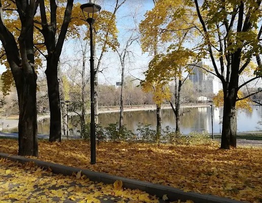 Продам двухкомнатную (2-комн.) квартиру, Загородное ш, 4к2, Москва г