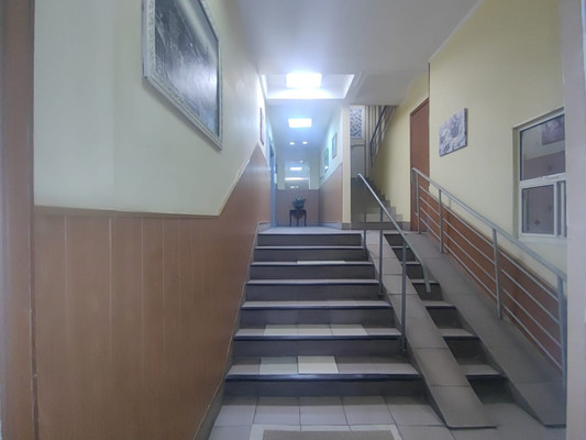 Продам двухкомнатную (2-комн.) квартиру, Загородное ш, 4к2, Москва г