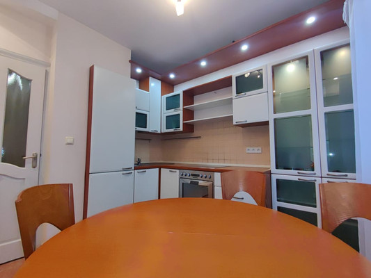 Продам двухкомнатную (2-комн.) квартиру, Загородное ш, 4к2, Москва г