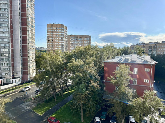 Продам двухкомнатную (2-комн.) квартиру, Загородное ш, 4к2, Москва г