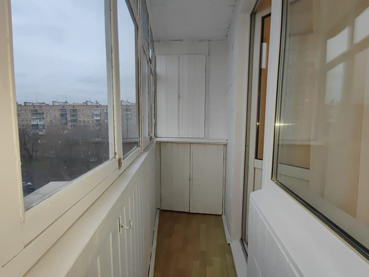 Продам двухкомнатную (2-комн.) квартиру, Загородное ш, 4к2, Москва г