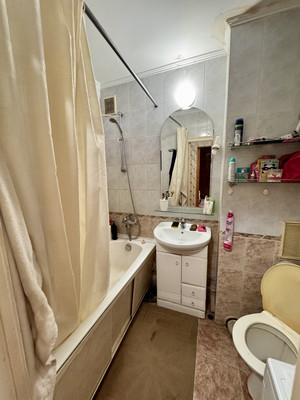 Продам однокомнатную (1-комн.) квартиру, Измайловский пр-кт, 61, Москва г