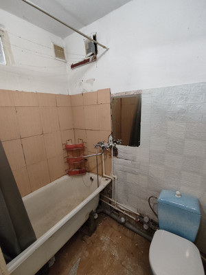 Продам однокомнатную (1-комн.) квартиру, Кочетова ул, 30, Великий Новгород г