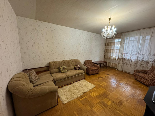 Сдам трехкомнатную (3-комн.) квартиру, Новгородская ул, 4, Москва г