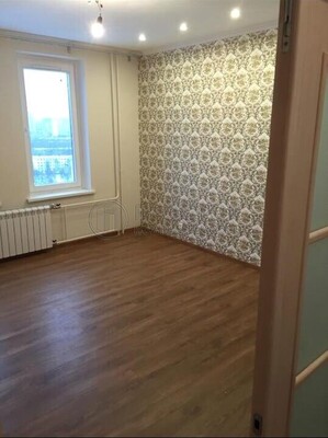 Продам двухкомнатную (2-комн.) квартиру, Базовская ул, 15к10, Москва г