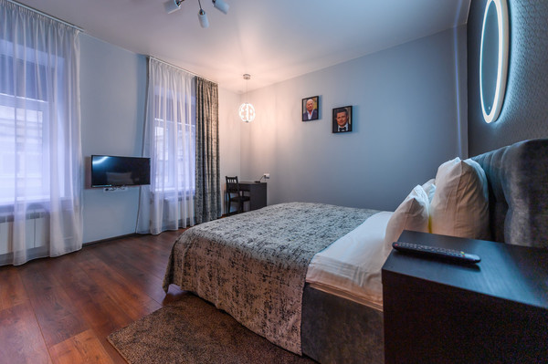 Продам двухкомнатную (2-комн.) квартиру, Реки Мойки наб, 28А, Санкт-Петербург г