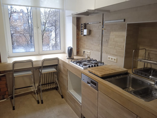 Сдам двухкомнатную (2-комн.) квартиру, Садовая-Черногрязская ул, 16-18, Москва г