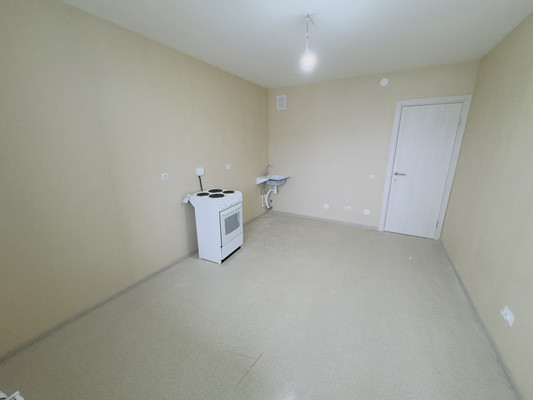 Продам многокомнатную квартиру, Ленинский пр-кт, 68, Санкт-Петербург г