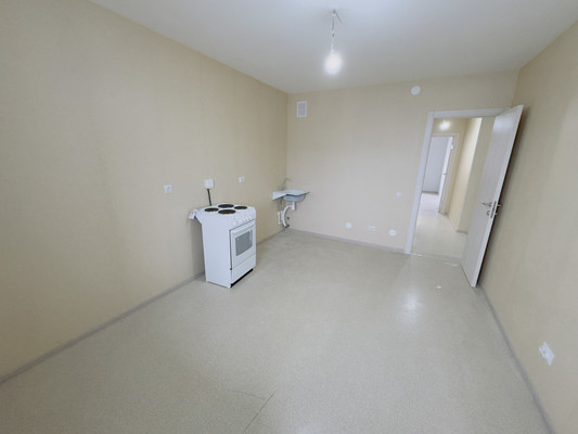 Продам многокомнатную квартиру, Ленинский пр-кт, 68, Санкт-Петербург г