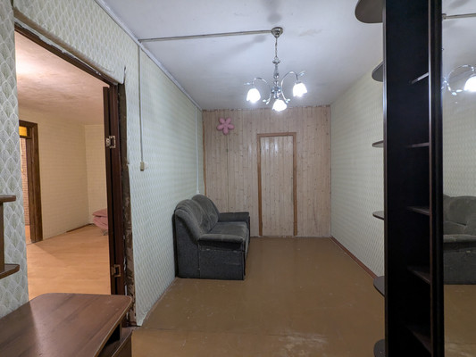 Продам двухкомнатную (2-комн.) квартиру, Молодежная ул, 13, Чехов г