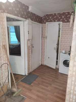 Продам трехкомнатную (3-комн.) квартиру, Новаторов б-р, 10, Санкт-Петербург г